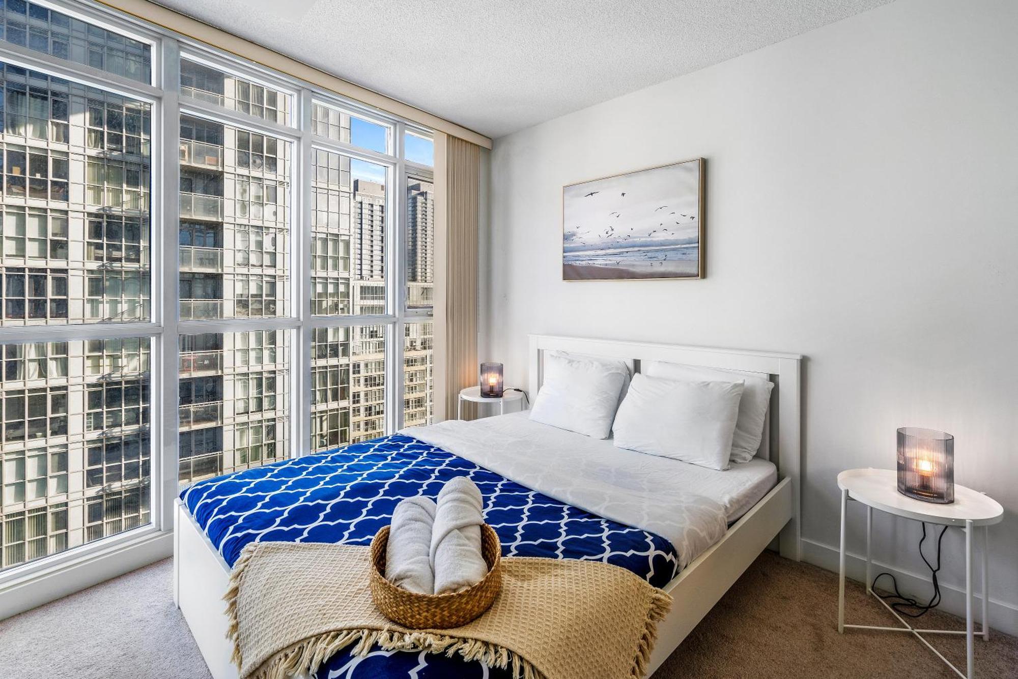 Exquisite Condos By Cn Tower With Parking Toronto Kültér fotó